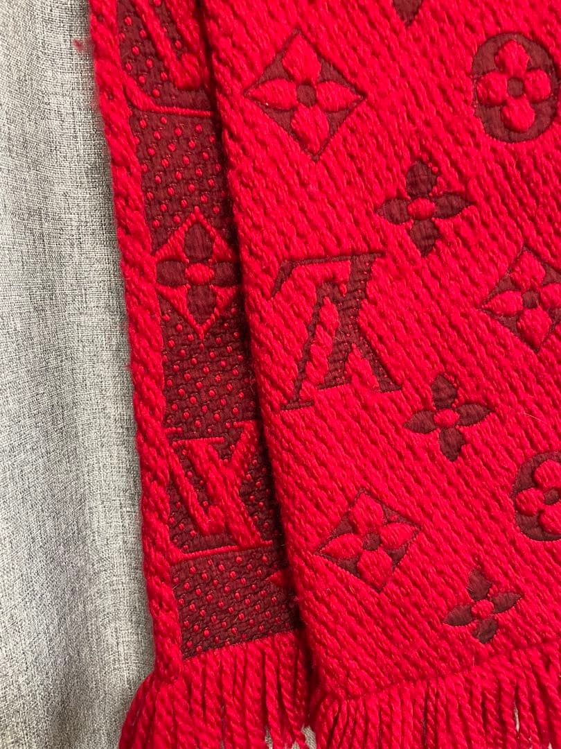 ★1日限定値引★VUITTONヴィトン　マフラー　赤色