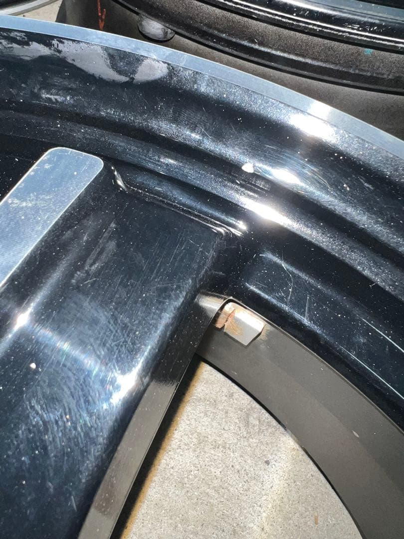 スバル 17インチ ブラックホイール 5スポーク　レヴォーグ