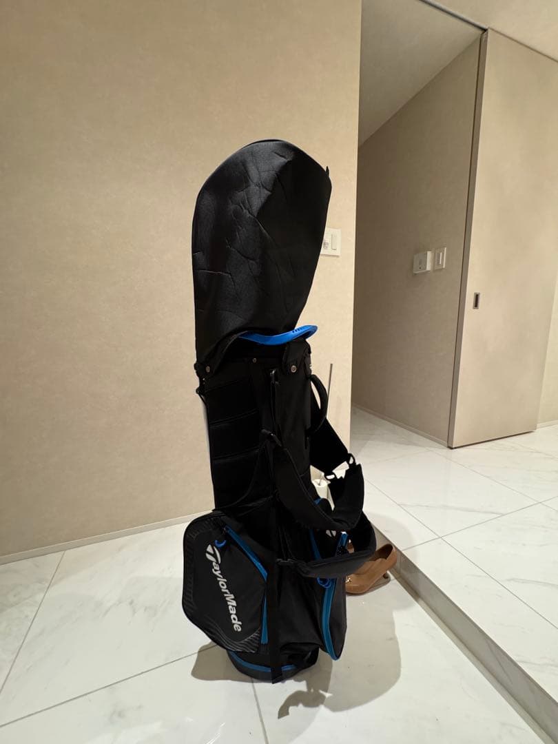 【1回のみ使用】テーラーメイド キャディバッグ ブラック/ブルー