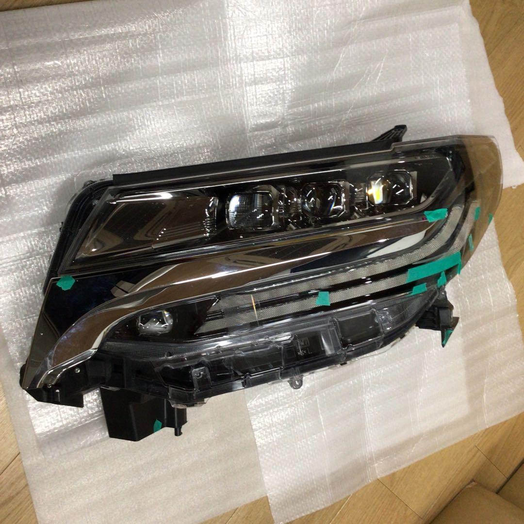 アルファード(AYH30)・左3眼ヘッドランプユニット（ジャンク品）