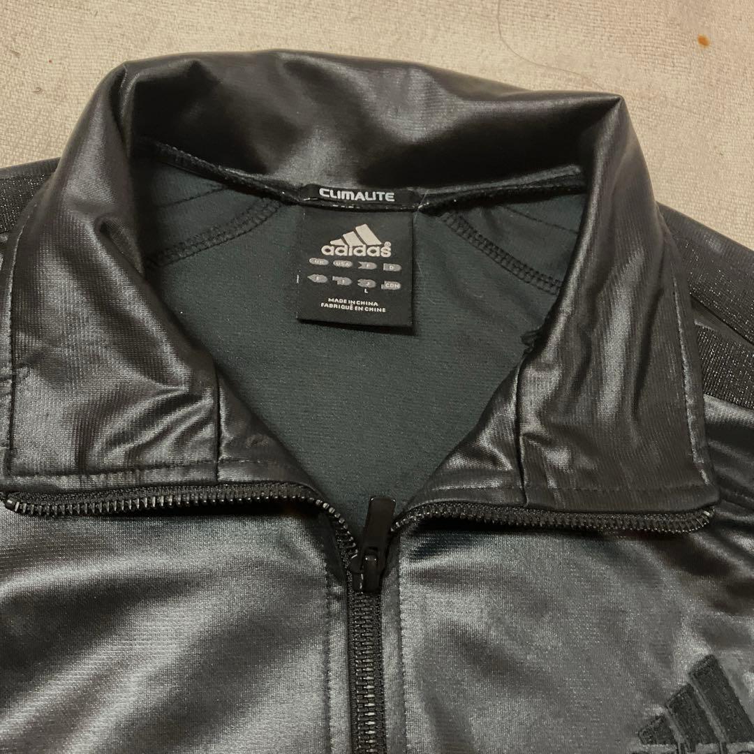 h33)美品アディダストラックジャケット　レザー調　クライマライトL〜LLサイズ