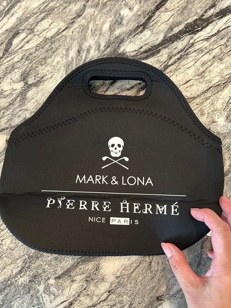 マークアンドロナ　ゴルフカートバック