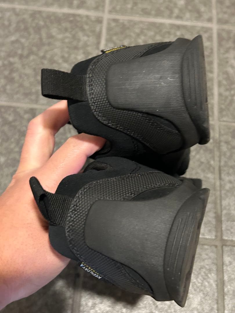 KEEN ジャスパー　ウォータープルーフ　1029647 ブラック 24cm