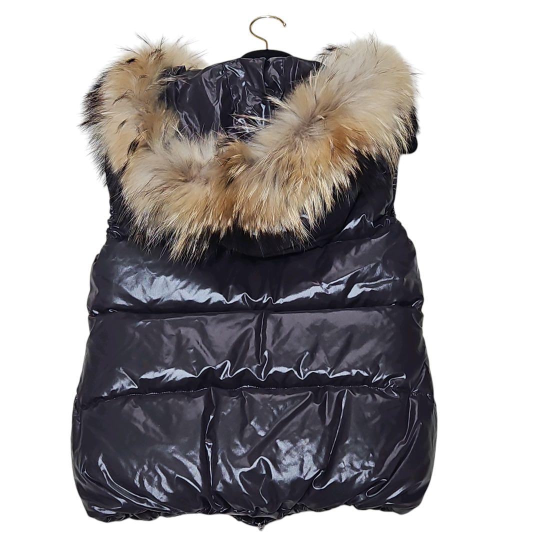 【極美品】DUVETICA ダウンベスト フード ラクーンファー パープル 40