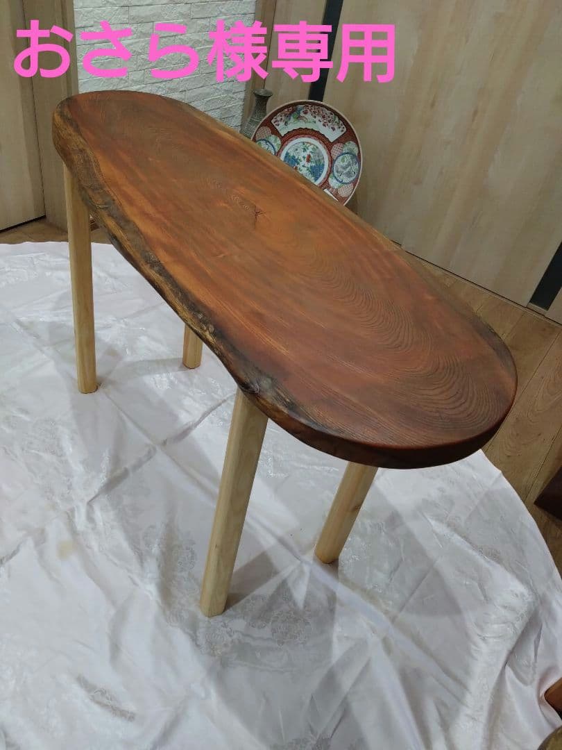 欅一枚板のテーブル㉕　おさら❕ 長寿のケヤキの杢目が綺麗に出ております。