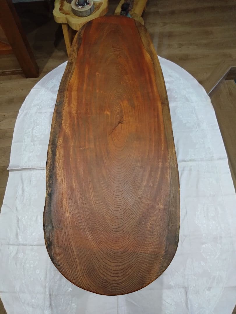 欅一枚板のテーブル㉕　おさら❕ 長寿のケヤキの杢目が綺麗に出ております。