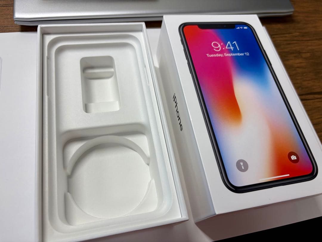 Apple iPhone X 本体(64GB SIMフリー)