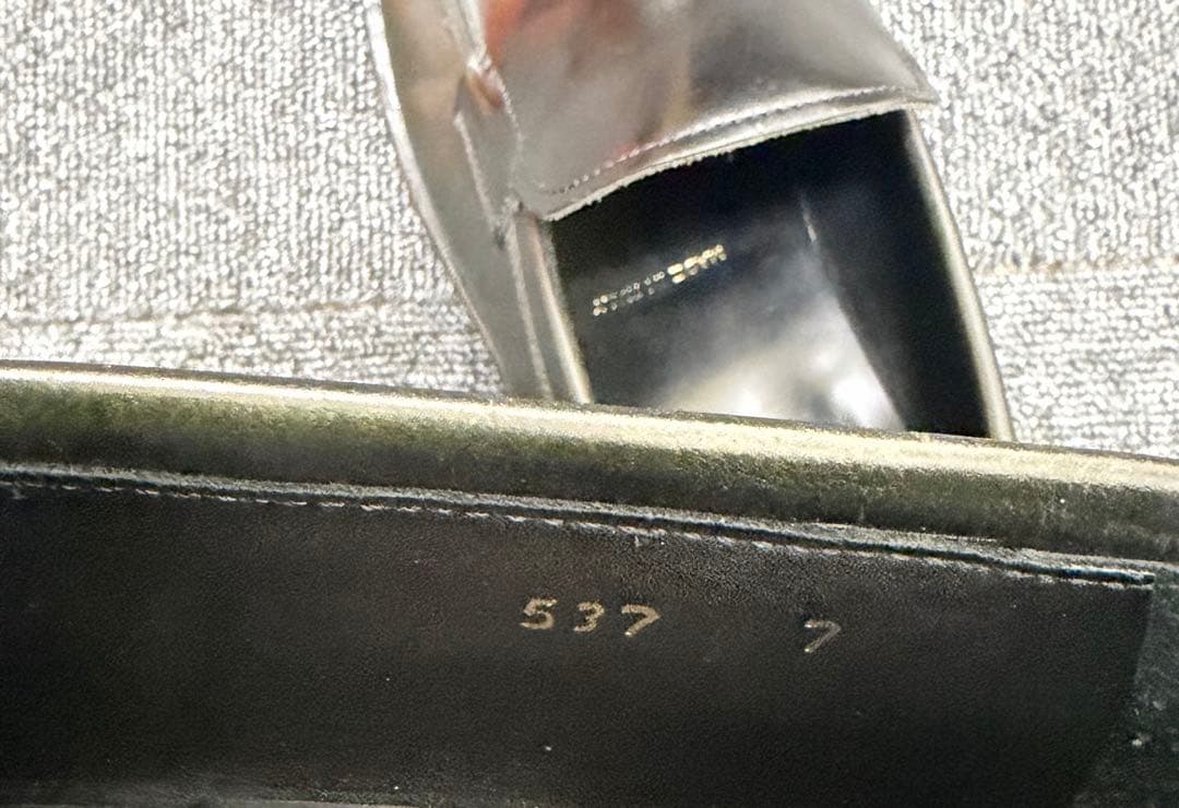 靴 Archive Prada 90s leather square Loafer