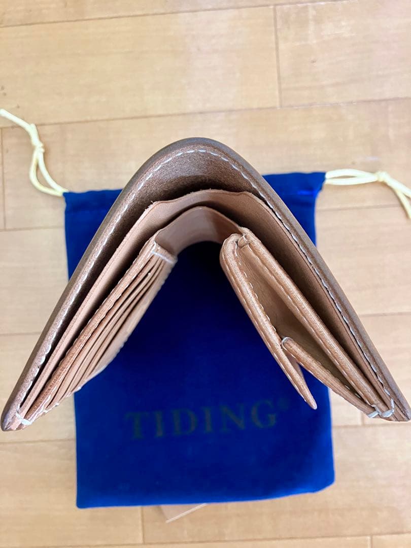 【総手縫い】ガイア2096 栃木レザー　ヌメ革　二つ折りミドルウォレット