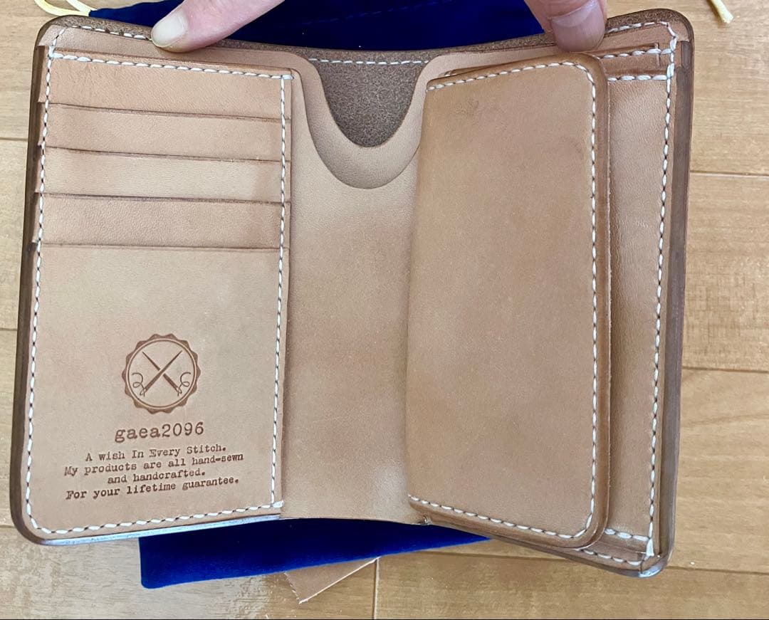 【総手縫い】ガイア2096 栃木レザー　ヌメ革　二つ折りミドルウォレット