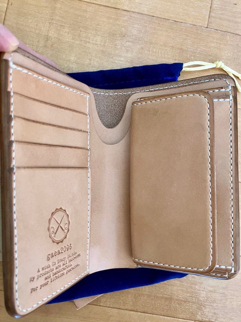 【総手縫い】ガイア2096 栃木レザー　ヌメ革　二つ折りミドルウォレット