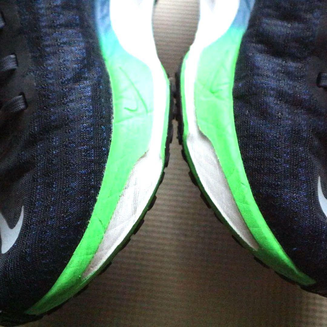 美品ナイキ 27.5cm インヴィンシブル3 厚底 ランニングシューズ マラソン