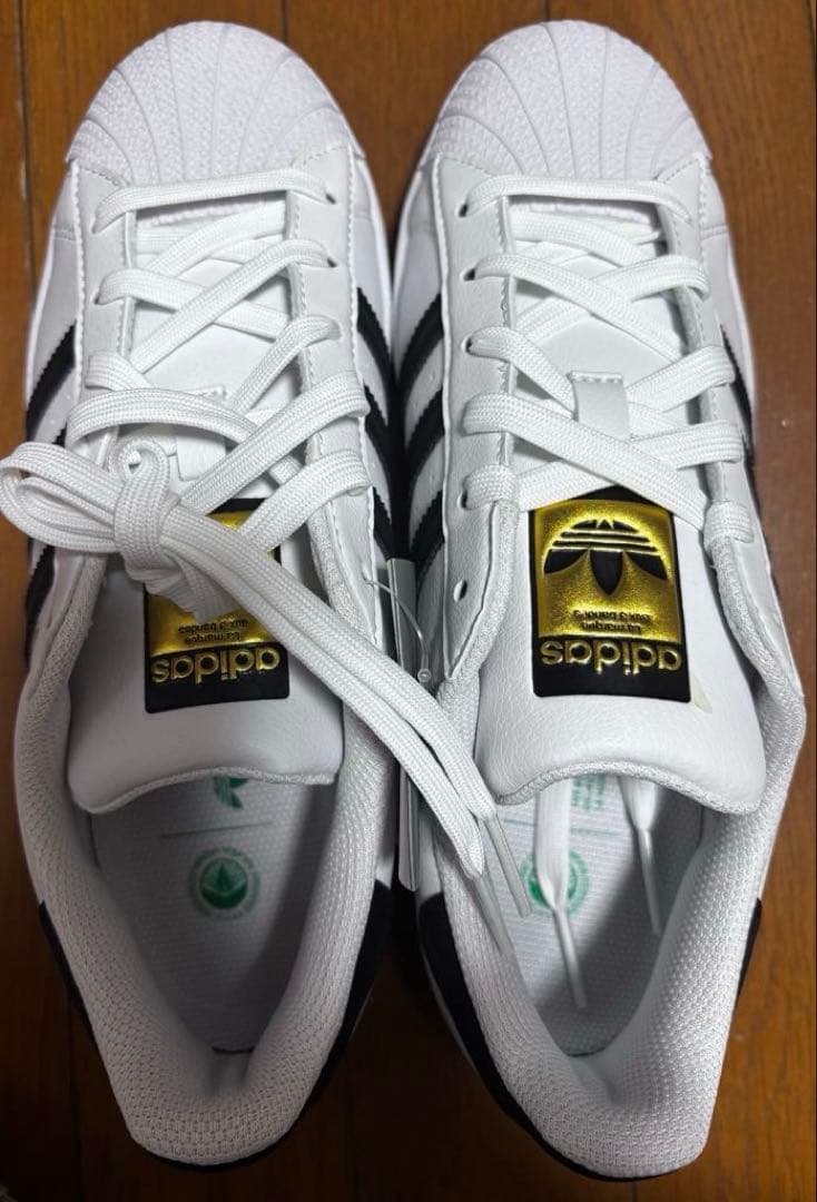 新品☆お得ですadidas Superstar スニーカー　24㎝