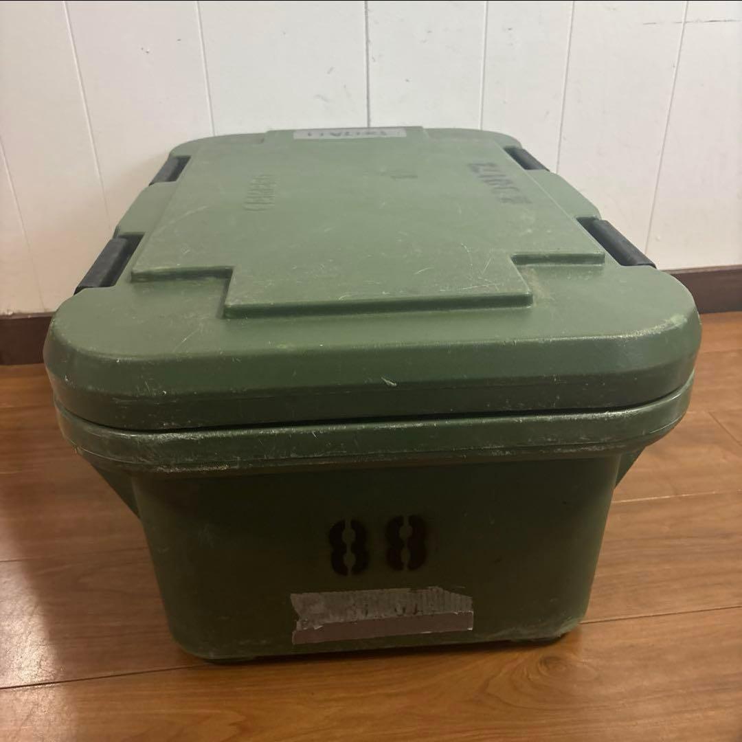 米軍　実物　CAMBRO フードコンテナ　送料無料