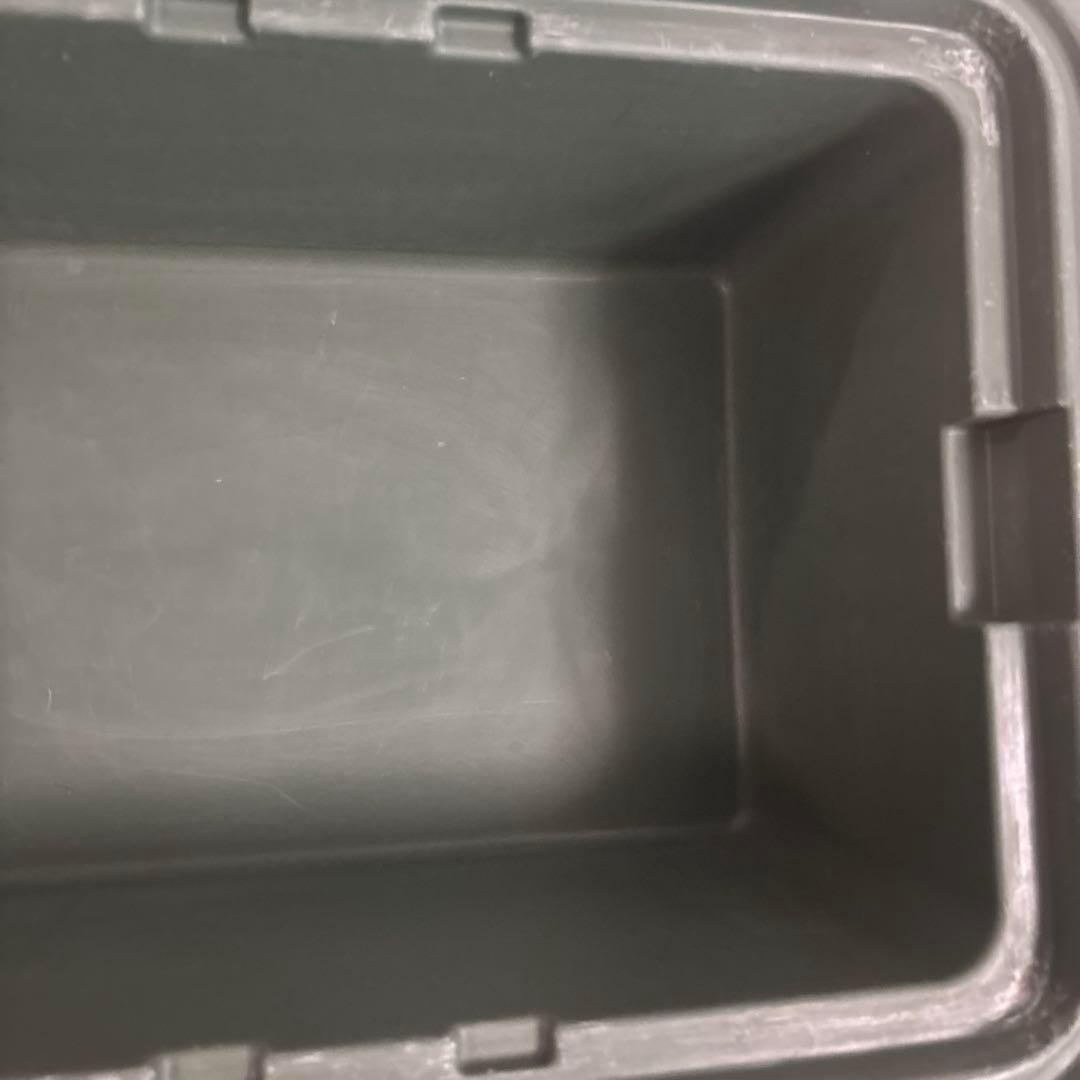 米軍　実物　CAMBRO フードコンテナ　送料無料