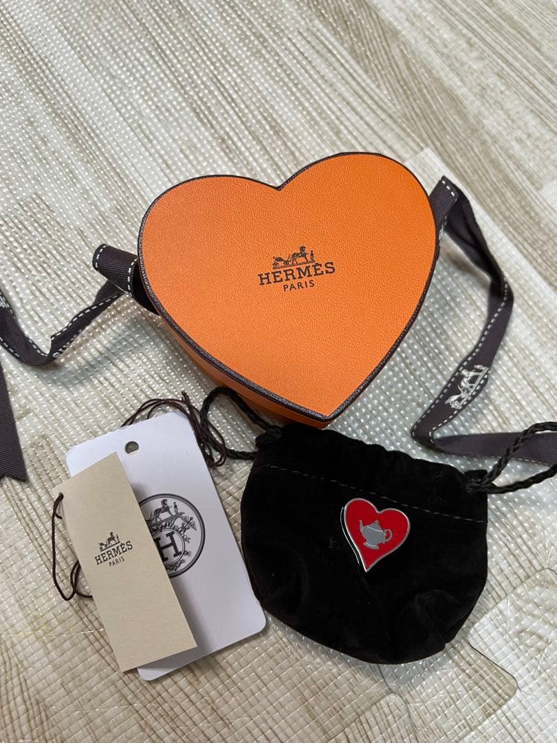 HERMES エルメス　スカーフリング　ティータイム　赤