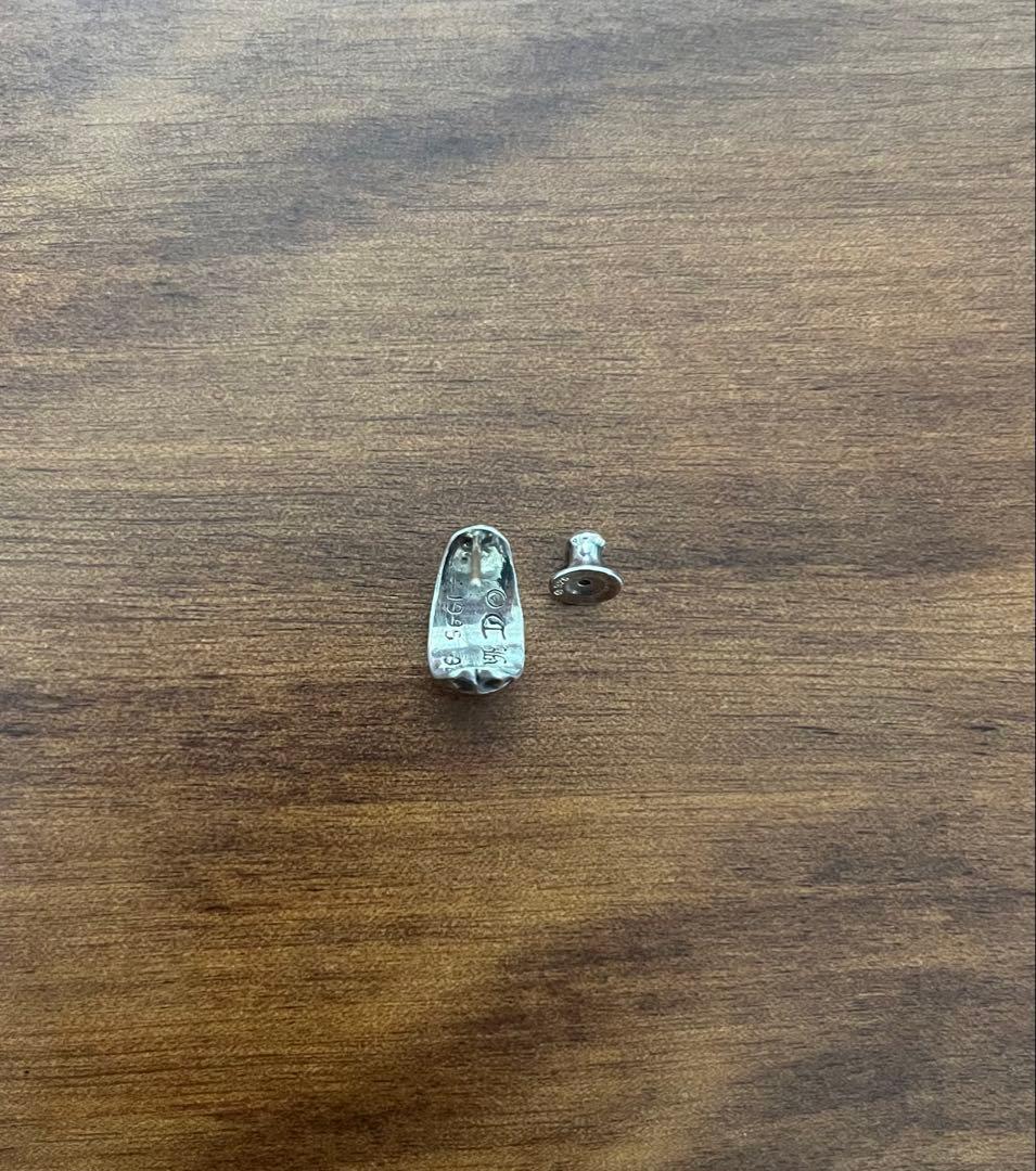 CHROME HEARTS カーブドティアドロップ ピアス シルバー