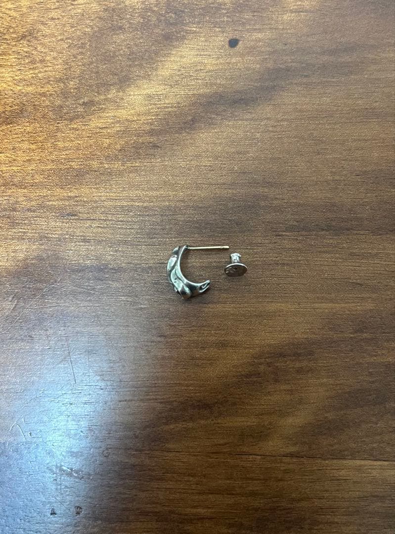 CHROME HEARTS カーブドティアドロップ ピアス シルバー