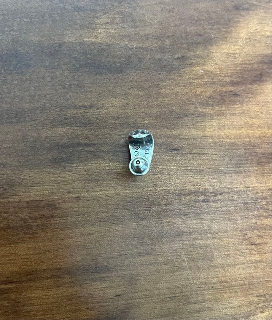 CHROME HEARTS カーブドティアドロップ ピアス シルバー