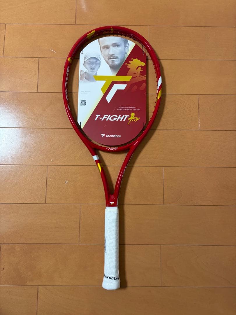 テクニファイバー 硬式テニスラケット T-FIGHT 300 ティーファイト
