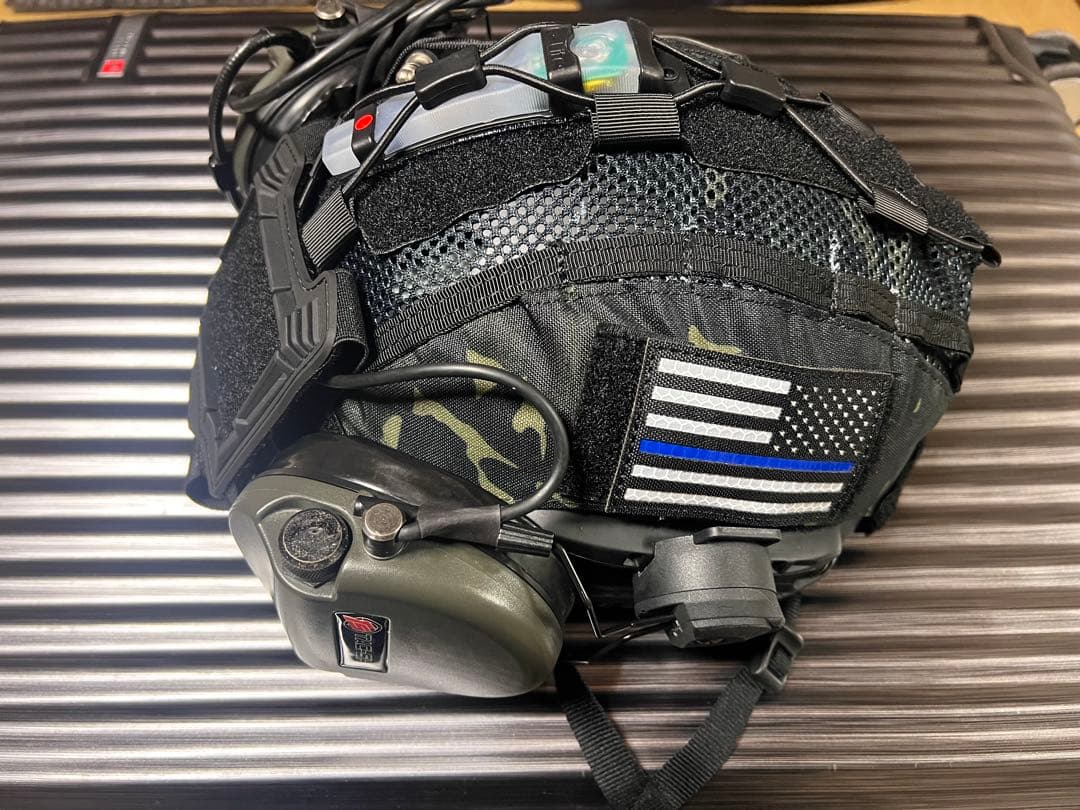 FASTヘルメット tac-sky sordin付き