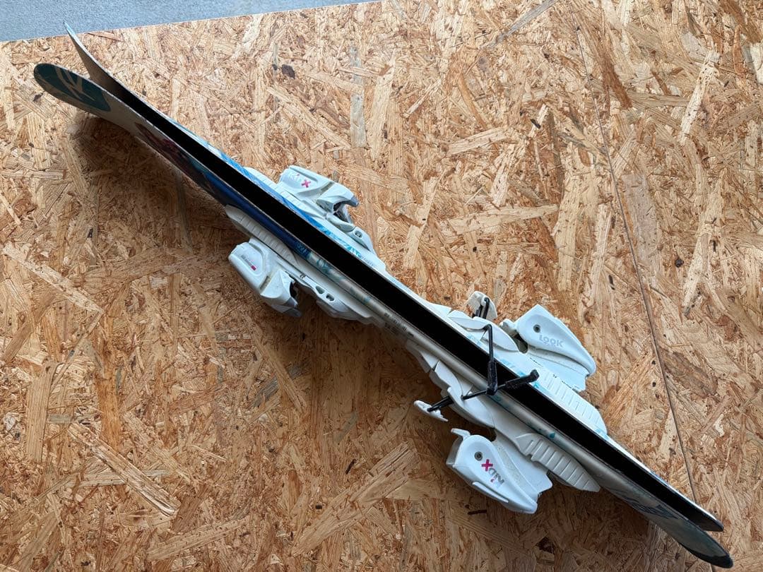 ロシニョール アナと雪の女王 ジュニア92cm ROSSIGNOL ストック付き