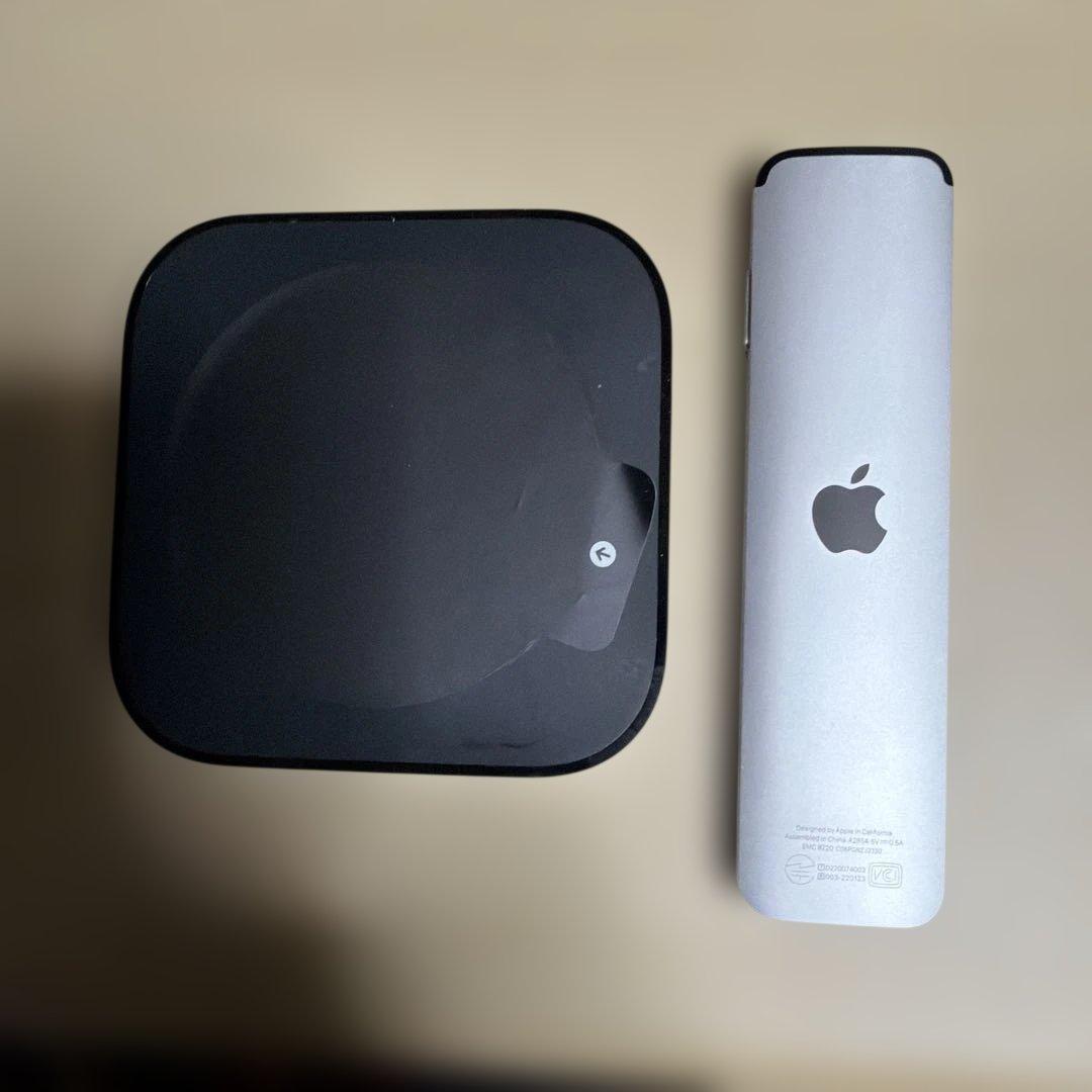 Apple TV 4Kブラック 本体とリモコン