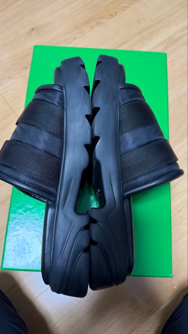 ボッテガヴェネタ サンダル