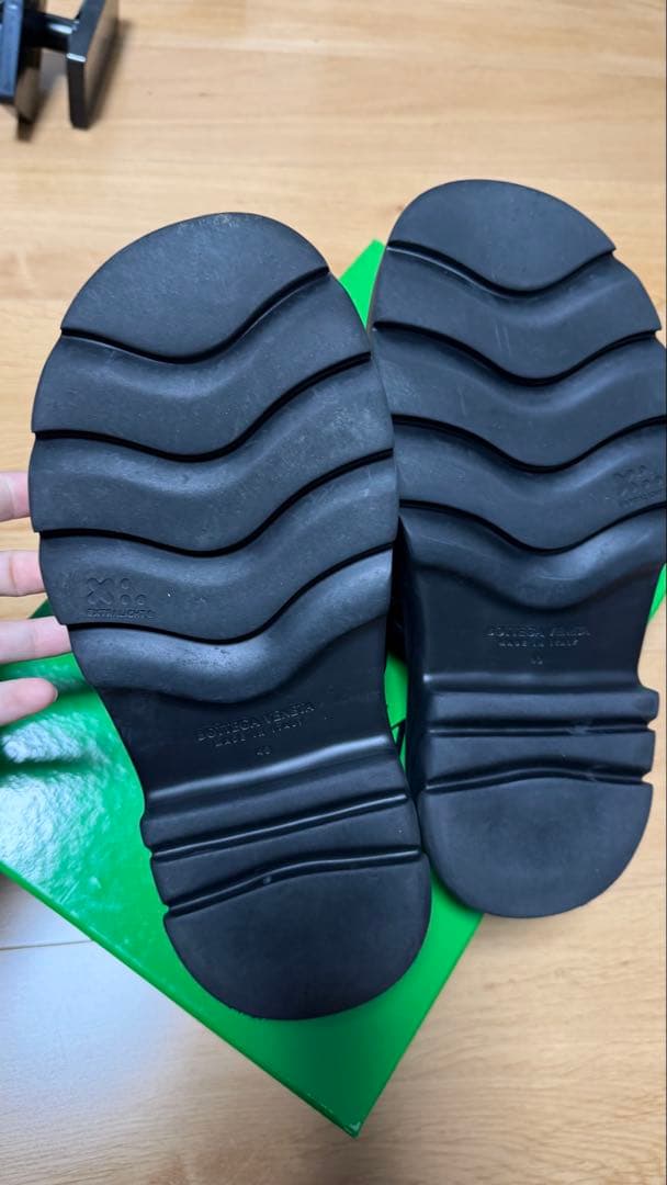 ボッテガヴェネタ サンダル