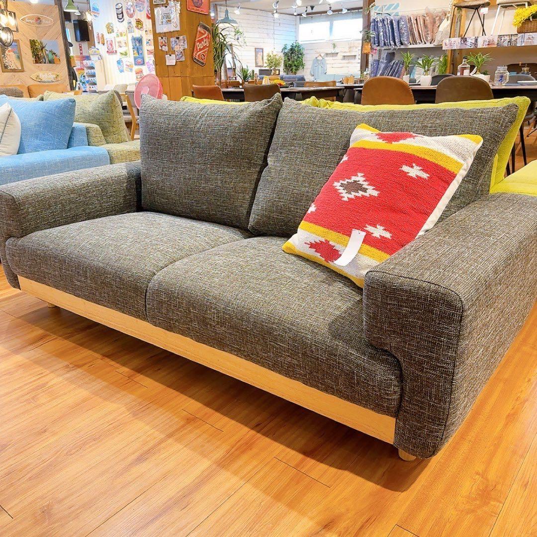 ポケットコイル＆ツイード仕様　2.5人掛けソファ　ダークグレー　新品アウトレット