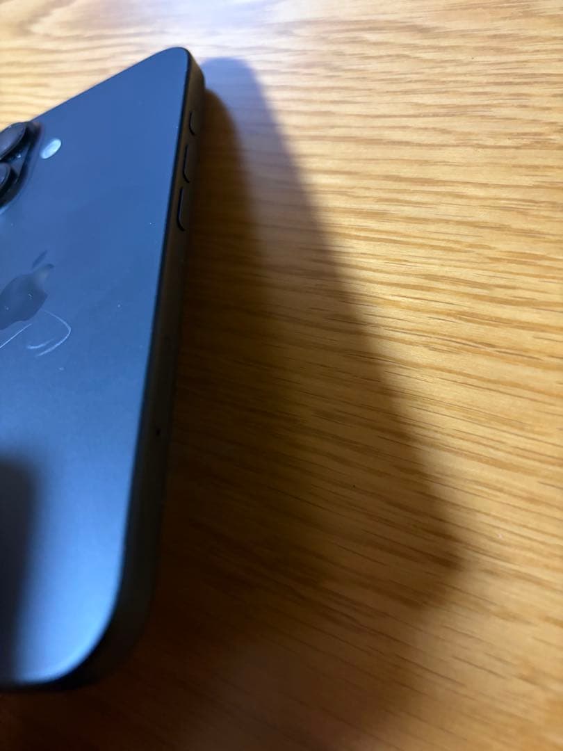 バッテリー100% iPhone16 125GB ブラック