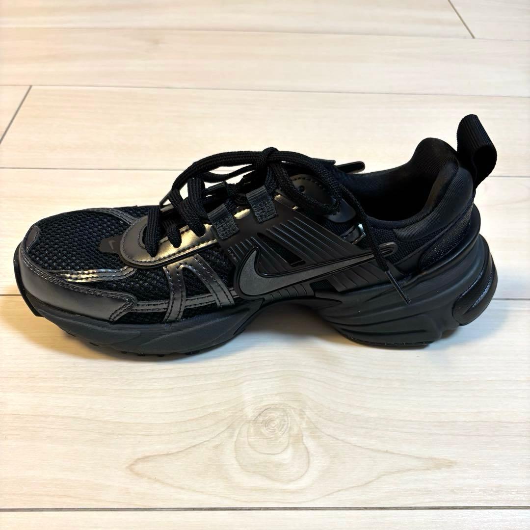 正規品 美品 ナイキ NIKE W V2K RUN 24.5㎝ BLACK