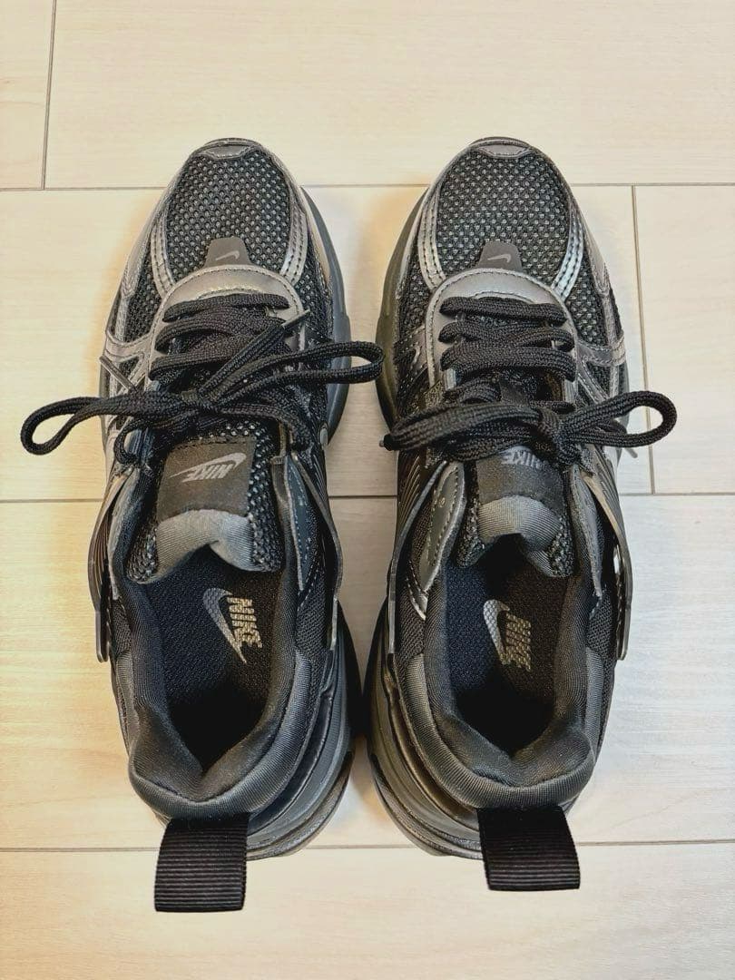 正規品 美品 ナイキ NIKE W V2K RUN 24.5㎝ BLACK