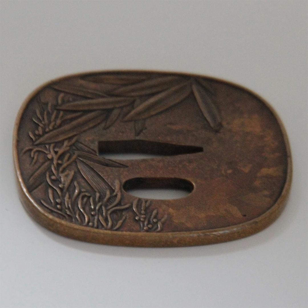 伊勢海老 鐔　刀鍔 日本刀 装具 刀装飾 つば 武具 ツバ