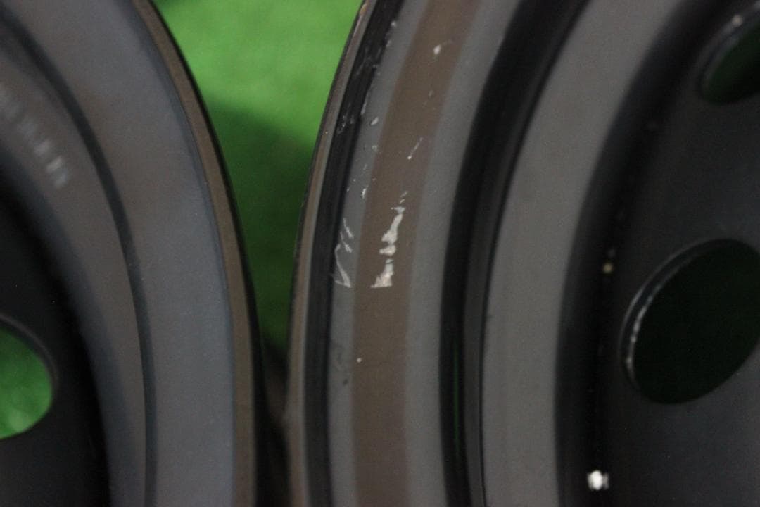 新車外し・ハイエース純正鉄ホイール　№１３７