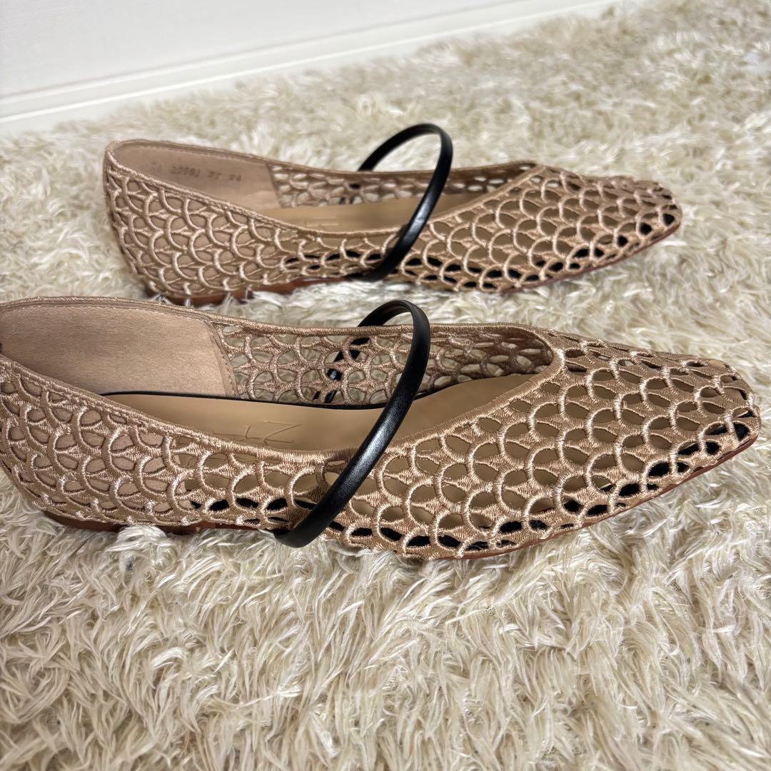 【美品】ルタロン スクエアクロシェストラップフラットシューズ メッシュ ベージュ