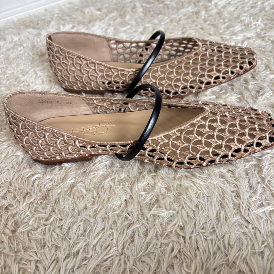 【美品】ルタロン スクエアクロシェストラップフラットシューズ メッシュ ベージュ