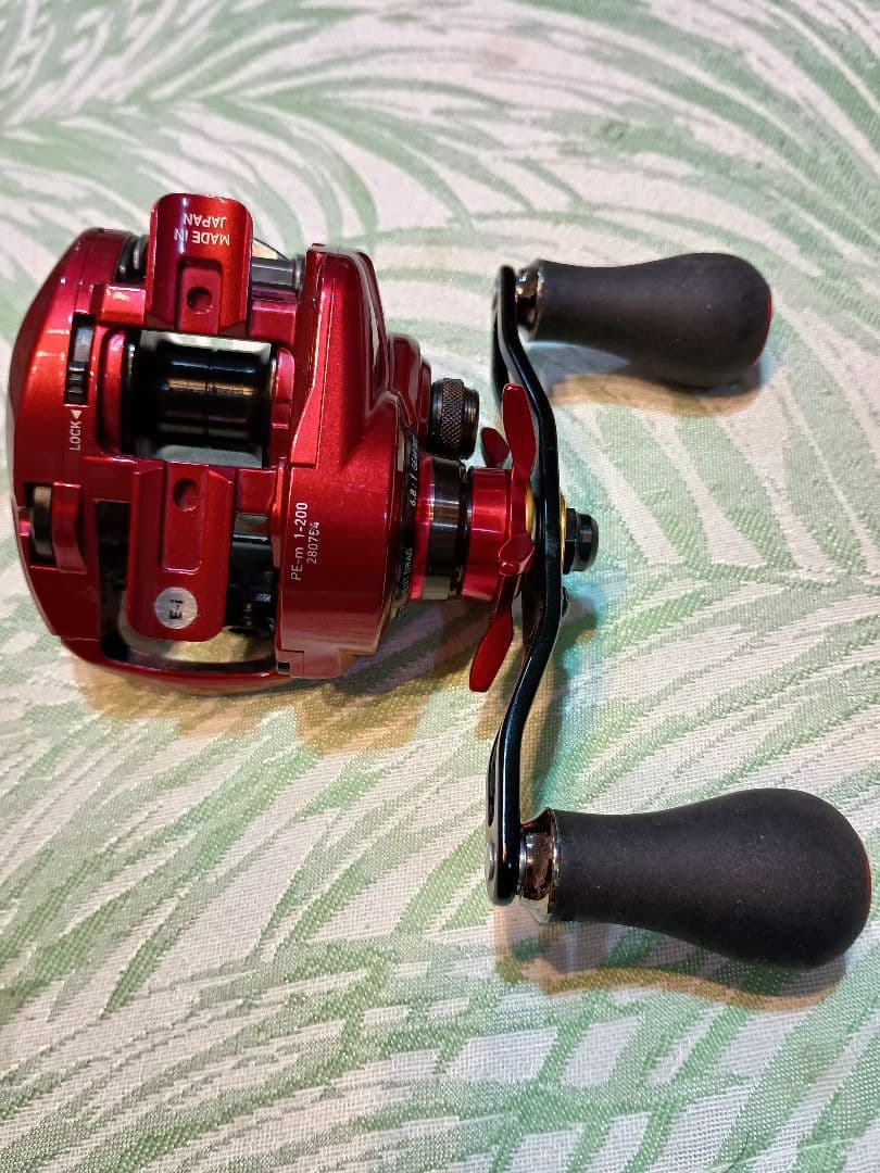 ダイワ　19アドミラ 100H右巻