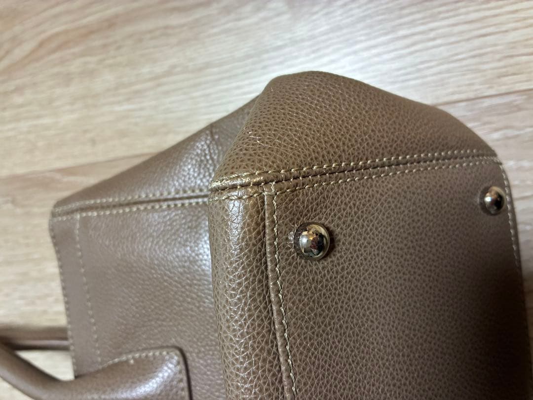 CHANEL　エグゼクティブトート スモール ベージュ ココマーク シルバー