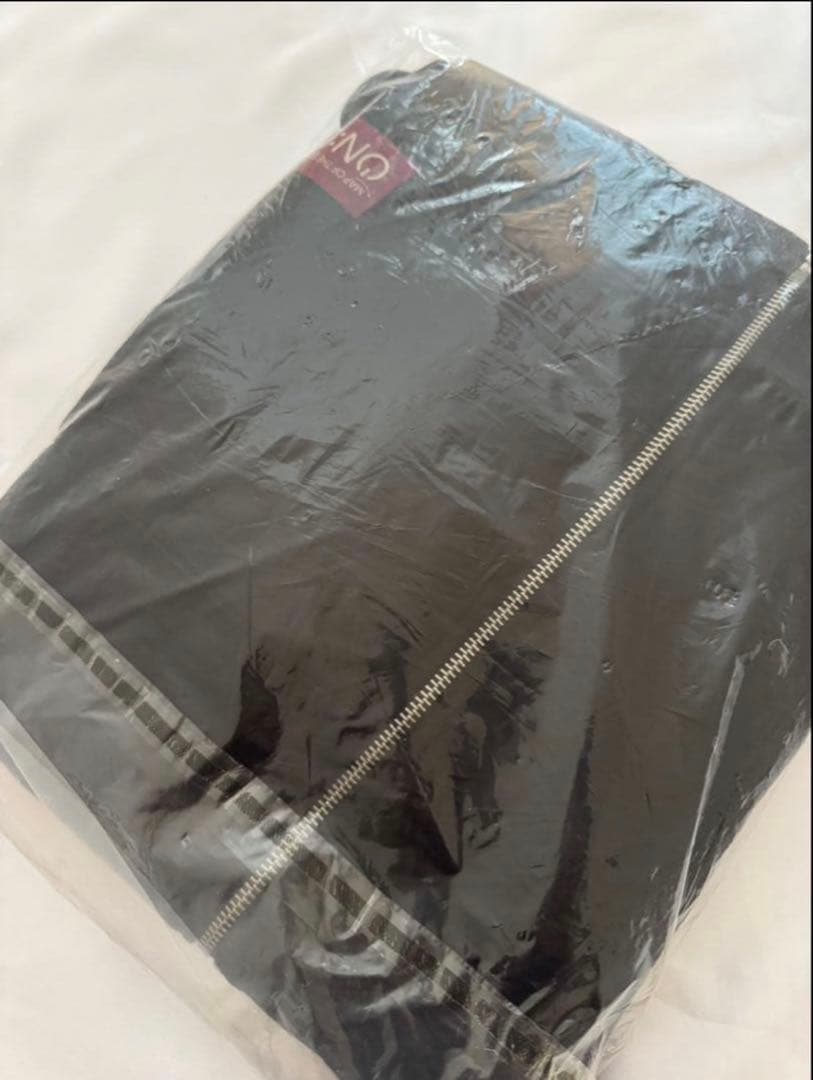 BTS MAPOFTHE SOUL ON:E フーディー パーカー 新品未使用