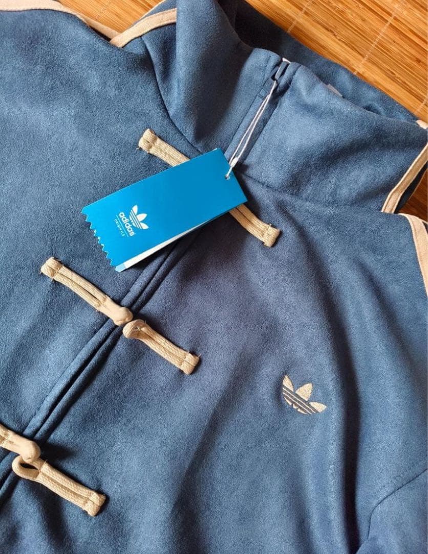 新品 アディダス 中国限定 蛇年トラックジャケット 青 サイズ S