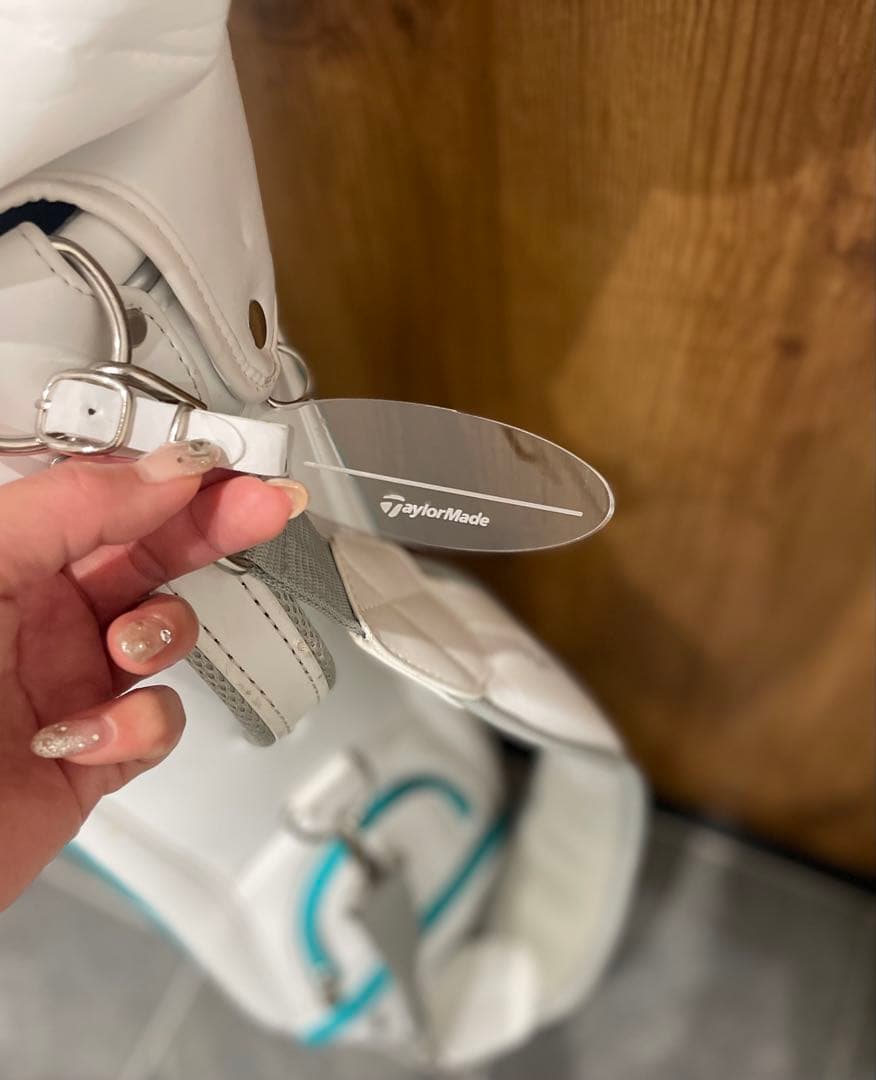 ⭐︎ryu-pichi⭐︎　テーラーメイドゴルフバッグ白レディース