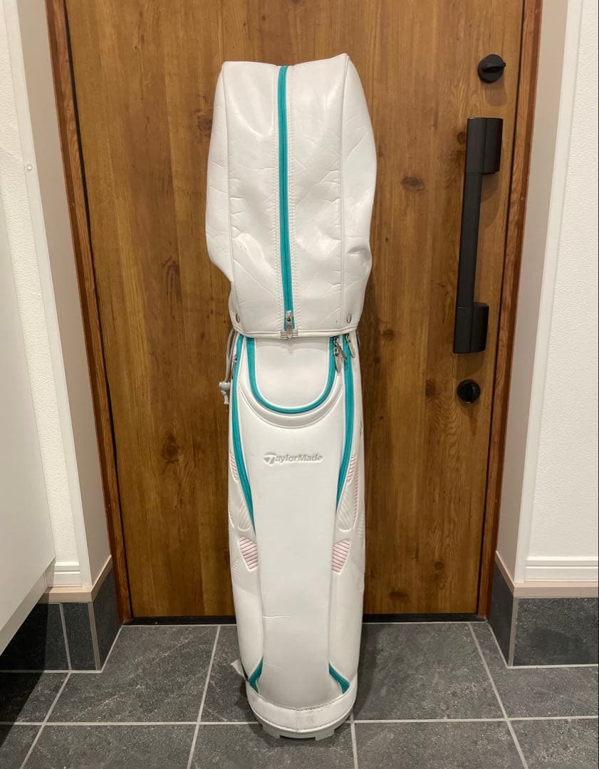 ⭐︎ryu-pichi⭐︎　テーラーメイドゴルフバッグ白レディース