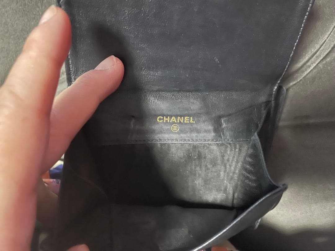 CHANEL 二つ折り財布 黒