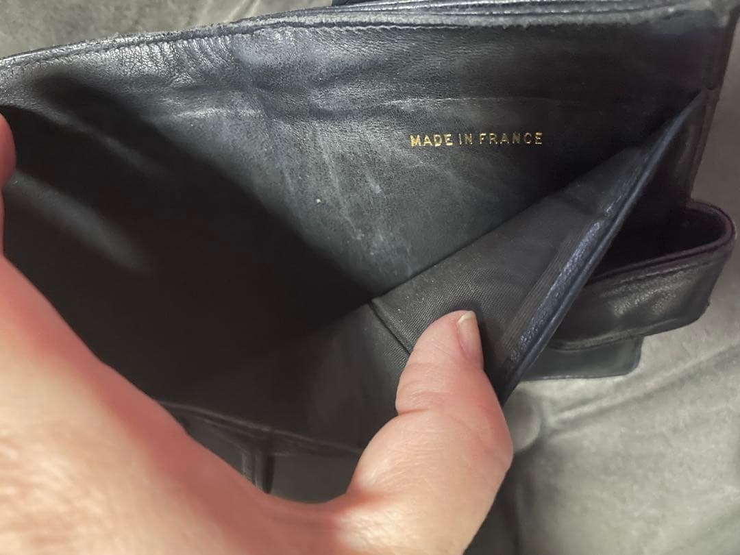 CHANEL 二つ折り財布 黒