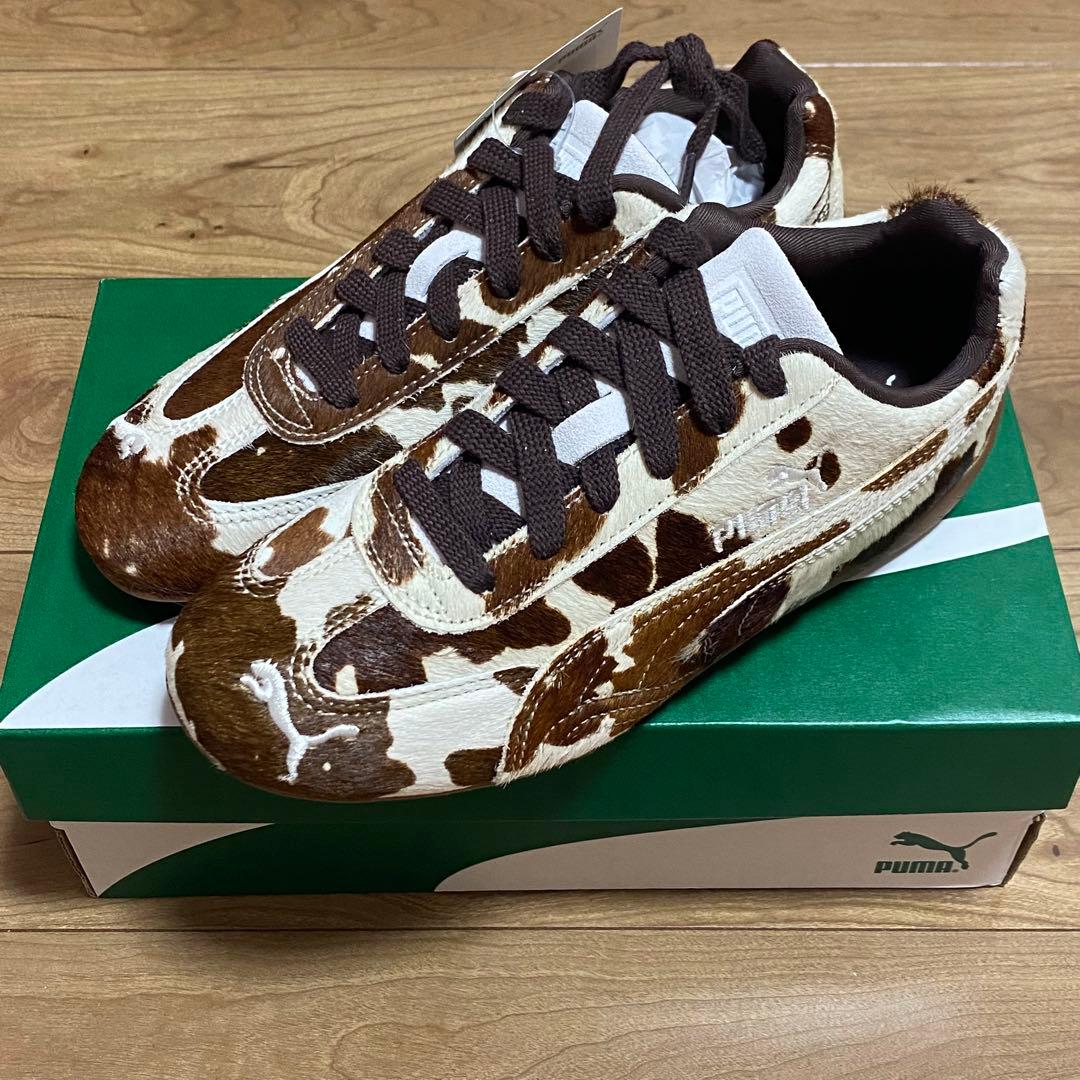 新品タグ付き【PUMA】SPEEDCAT COW WNS スニーカー 23cm