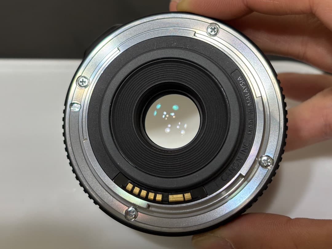 Canon EF-S 24mm F2.8 STM パンケーキレンズ