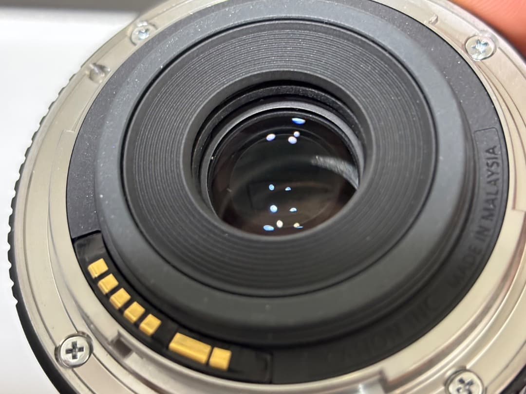 Canon EF-S 24mm F2.8 STM パンケーキレンズ