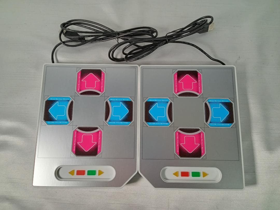 ダンスダンスレボリューション クラシックミニ DDR 箱説付き