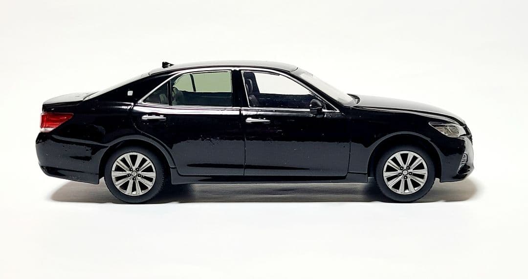 らくらくマートトヨタ 210系クラウンアスリートG後期 カラーサンプル